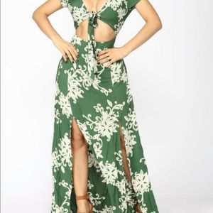Fashion Nova Vineyard Floral Maxi Dress, green L